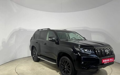 Toyota Land Cruiser Prado 150 рестайлинг 2, 2021 год, 6 006 200 рублей, 3 фотография