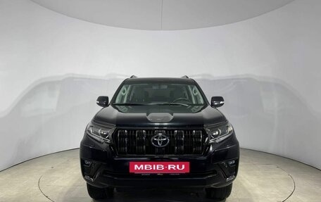 Toyota Land Cruiser Prado 150 рестайлинг 2, 2021 год, 6 006 200 рублей, 2 фотография