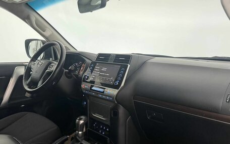 Toyota Land Cruiser Prado 150 рестайлинг 2, 2021 год, 6 006 200 рублей, 15 фотография