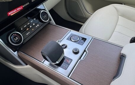 Land Rover Range Rover IV рестайлинг, 2022 год, 140 000 рублей, 22 фотография