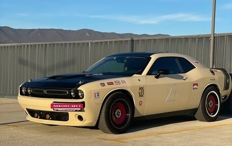 Dodge Challenger III рестайлинг 2, 2019 год, 4 300 000 рублей, 4 фотография