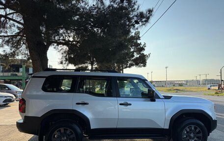 Toyota Land Cruiser Prado, 2024 год, 7 009 000 рублей, 13 фотография