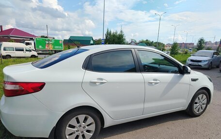 KIA Rio III рестайлинг, 2013 год, 980 000 рублей, 4 фотография