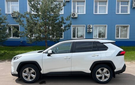 Toyota RAV4, 2020 год, 2 950 000 рублей, 3 фотография