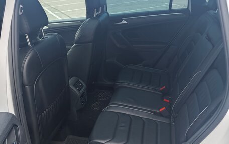 Volkswagen Tiguan II, 2021 год, 3 700 000 рублей, 33 фотография