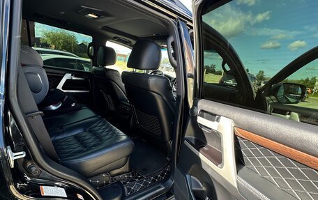 Toyota Land Cruiser 200, 2018 год, 7 400 000 рублей, 11 фотография
