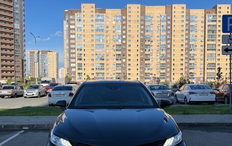 Toyota Camry, 2022 год, 3 800 000 рублей, 4 фотография