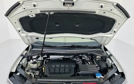 Volkswagen Tiguan II, 2021 год, 2 090 000 рублей, 14 фотография