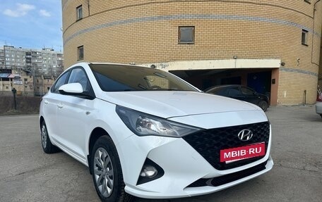 Hyundai Solaris II рестайлинг, 2021 год, 1 449 000 рублей, 3 фотография