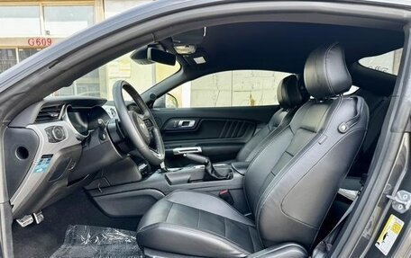 Ford Mustang VI рестайлинг, 2021 год, 3 100 777 рублей, 9 фотография