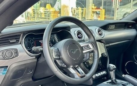 Ford Mustang VI рестайлинг, 2021 год, 3 100 777 рублей, 10 фотография
