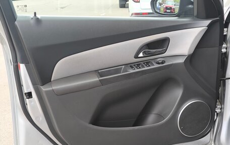 Chevrolet Cruze II, 2009 год, 540 000 рублей, 16 фотография