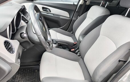 Chevrolet Cruze II, 2009 год, 540 000 рублей, 17 фотография