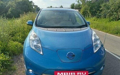 Nissan Leaf I, 2012 год, 650 000 рублей, 2 фотография