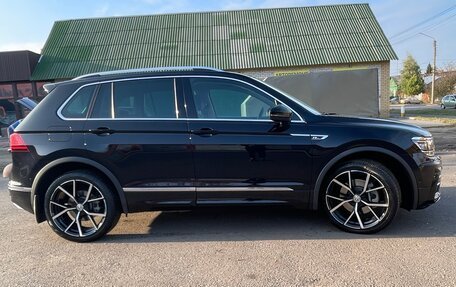 Volkswagen Tiguan II, 2019 год, 3 500 000 рублей, 3 фотография