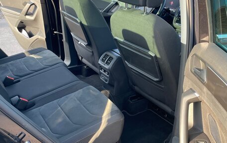 Volkswagen Tiguan II, 2019 год, 3 500 000 рублей, 16 фотография