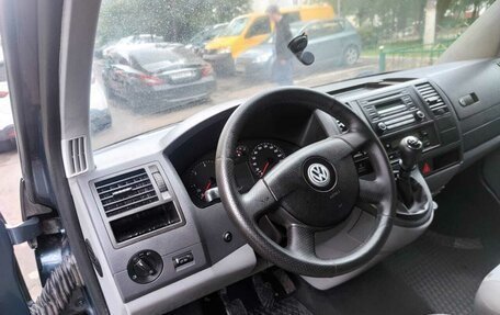 Volkswagen Caravelle T5, 2007 год, 1 580 000 рублей, 5 фотография