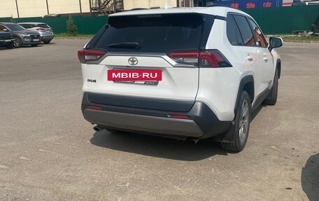 Toyota RAV4, 2020 год, 2 750 000 рублей, 4 фотография