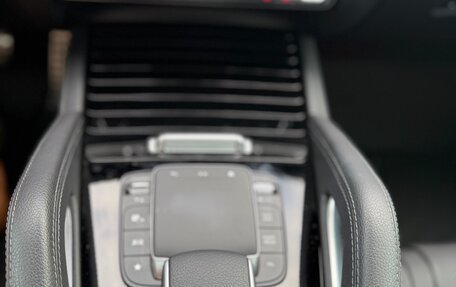 Mercedes-Benz GLS, 2023 год, 15 000 000 рублей, 16 фотография