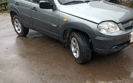 Chevrolet Niva I рестайлинг, 2010 год, 470 000 рублей, 3 фотография