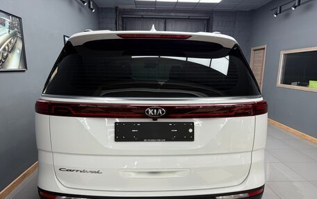 KIA Carnival, 2021 год, 3 100 000 рублей, 18 фотография