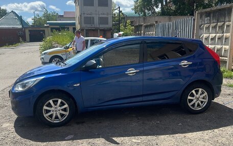 Hyundai Solaris II рестайлинг, 2011 год, 550 000 рублей, 6 фотография