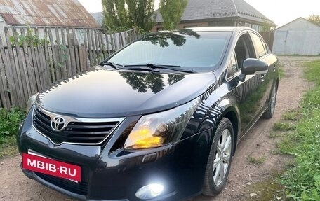 Toyota Avensis III рестайлинг, 2011 год, 1 199 999 рублей, 2 фотография