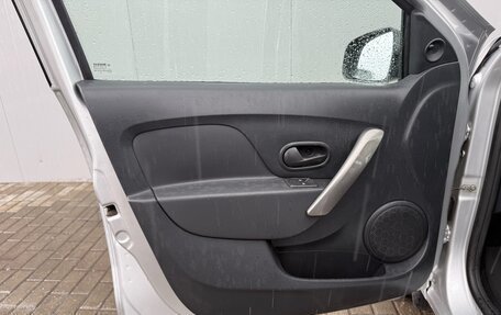 Renault Sandero II рестайлинг, 2017 год, 930 000 рублей, 17 фотография