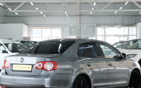Volkswagen Jetta VI, 2010 год, 699 000 рублей, 6 фотография