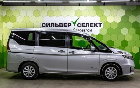 Nissan Serena IV, 2017 год, 1 800 000 рублей, 8 фотография