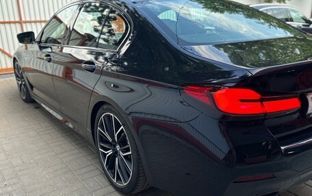 BMW 5 серия, 2021 год, 4 800 000 рублей, 30 фотография