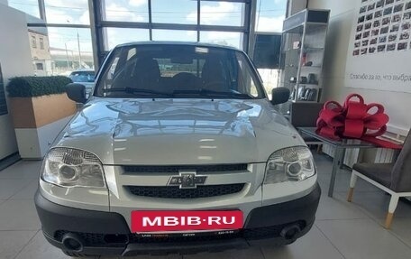 Chevrolet Niva I рестайлинг, 2014 год, 445 000 рублей, 2 фотография