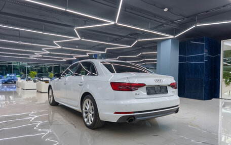 Audi A4, 2016 год, 2 300 000 рублей, 4 фотография