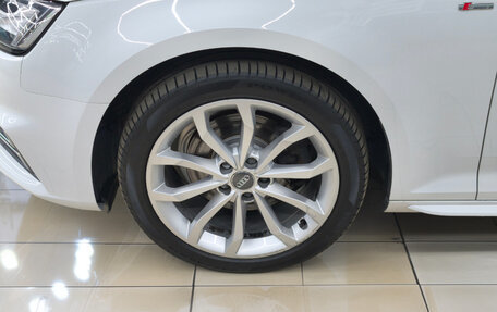 Audi A4, 2016 год, 2 300 000 рублей, 7 фотография
