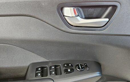 Hyundai Solaris II рестайлинг, 2021 год, 1 499 000 рублей, 17 фотография