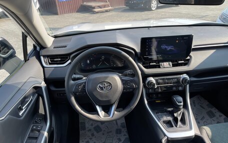 Toyota RAV4, 2023 год, 3 965 000 рублей, 11 фотография