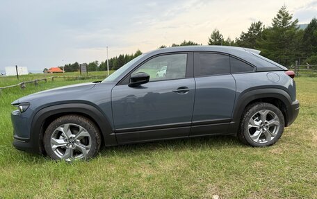 Mazda MX-30, 2022 год, 2 930 000 рублей, 6 фотография