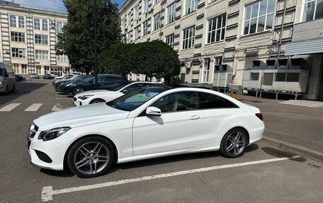 Mercedes-Benz E-Класс, 2013 год, 2 170 000 рублей, 3 фотография