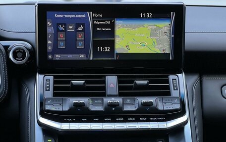 Toyota Land Cruiser, 2024 год, 12 490 000 рублей, 22 фотография