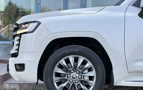Toyota Land Cruiser, 2024 год, 12 490 000 рублей, 40 фотография