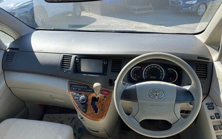 Toyota ISis I, 2010 год, 1 299 000 рублей, 14 фотография