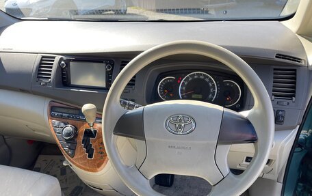 Toyota ISis I, 2010 год, 1 299 000 рублей, 17 фотография