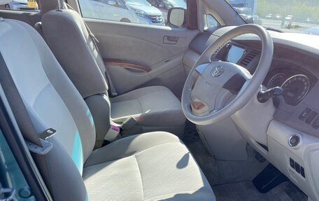 Toyota ISis I, 2010 год, 1 299 000 рублей, 16 фотография