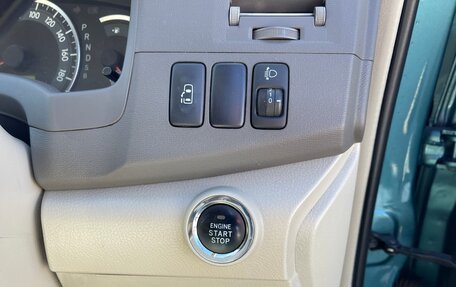 Toyota ISis I, 2010 год, 1 299 000 рублей, 18 фотография