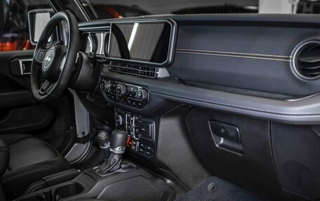 Jeep Wrangler, 2024 год, 16 199 999 рублей, 28 фотография