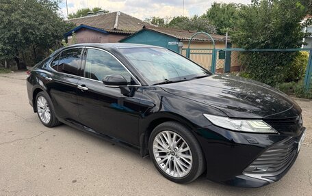 Toyota Camry, 2019 год, 3 000 000 рублей, 3 фотография