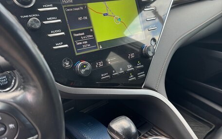 Toyota Camry, 2019 год, 3 000 000 рублей, 19 фотография