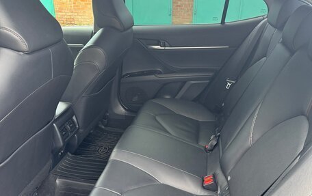 Toyota Camry, 2019 год, 3 000 000 рублей, 25 фотография