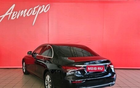 Mercedes-Benz E-Класс, 2020 год, 2 499 000 рублей, 3 фотография
