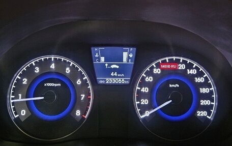 Hyundai Solaris II рестайлинг, 2011 год, 598 000 рублей, 11 фотография